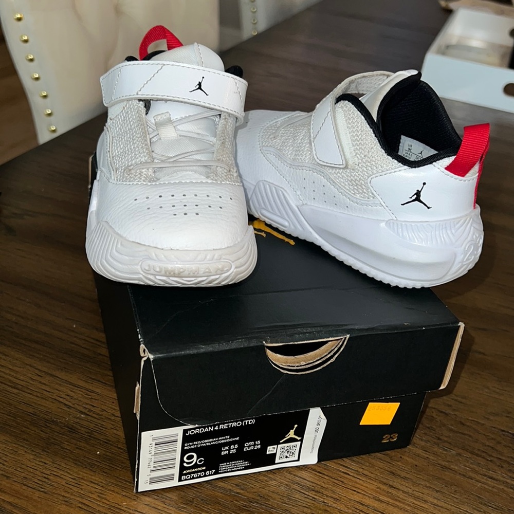 Jordan 4 retro